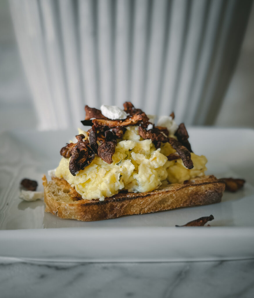 Fancy Pants toast with Shiitake Bacon